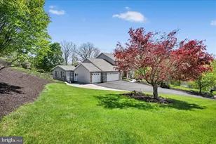 404 Concord Green, Pottsville, PA 17901 - Photo 10