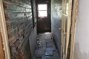 1033 E Centre St, Mahanoy City, PA 17948 - Photo 8