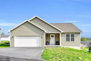 308 Oak Hill St, Seltzer, PA 17974 - Photo 2