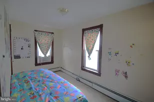 233 N Warren St, Orwigsburg, PA 17961 - Photo 4
