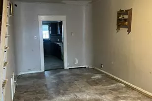 214 W Coal St, Shenandoah, PA 17976 - Photo 6