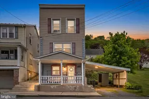 320 E Bacon St, Pottsville, PA 17901 - Photo 4