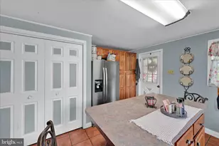 320 E Bacon St, Pottsville, PA 17901 - Photo 16