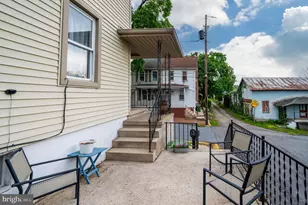 7 Fairview St, Pine Grove, PA 17963 - Photo 6