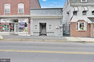 1588 W Market St, Pottsville, PA 17901 - Photo 1