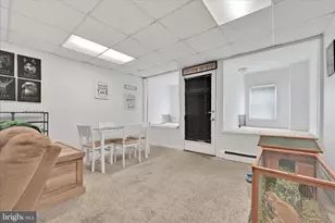 1588 W Market St, Pottsville, PA 17901 - Photo 4