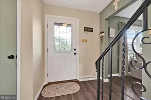 89 Deerfield Dr, Pottsville, PA 17901 - Photo 8