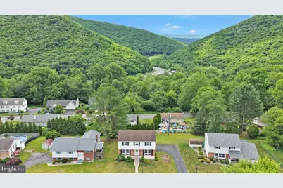 89 Deerfield Drive, Pottsville, PA 17901 - Photo 2