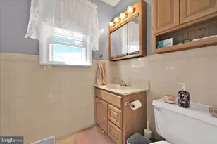 89 Deerfield Dr, Pottsville, PA 17901 - Photo 24