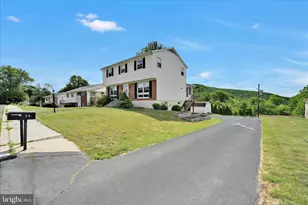 89 Deerfield Dr, Pottsville, PA 17901 - Photo 36