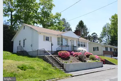 1825 S 2nd Avenue, Pottsville, PA 17901 - Photo 2