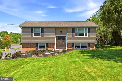 706 S Shawnee Drive, Auburn, PA 17922 - Photo 1