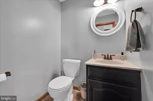 25 Tall Oaks Dr, Pottsville, PA 17901 - Photo 28