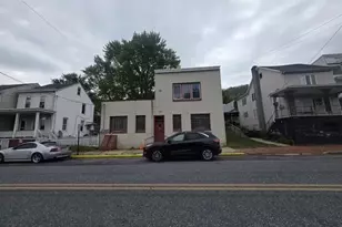 32 E Bacon St, Pottsville, PA 17901 - Photo 1