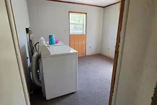 130 E Bacon St, Pottsville, PA 17901 - Photo 4