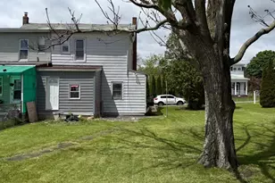328 E Oak St, Frackville, PA 17931 - Photo 46