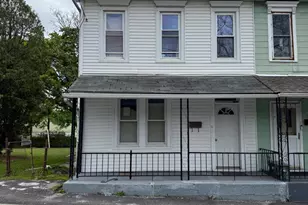 328 E Oak St, Frackville, PA 17931 - Photo 1