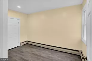704 Laurel Blvd, Pottsville, PA 17901 - Photo 20