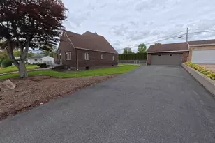 55 Avenue E, Schuylkill Haven, PA 17972 - Photo 4