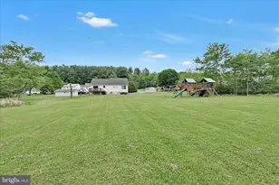 754 Rear W Market St, Orwigsburg, PA 17961 - Photo 32
