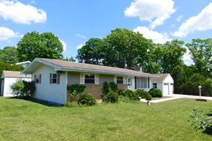 114 Cumberland Ave, Tamaqua, PA 18252 - Photo 2