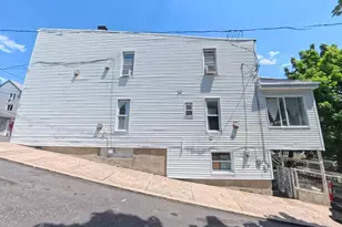 439 Morgan Ave, Pottsville, PA 17901 - Photo 2