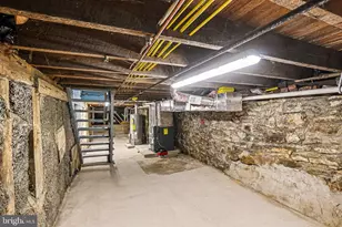 617 N 7th St, Pottsville, PA 17901 - Photo 22