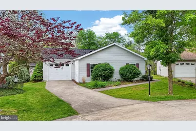 860 Trestle Court, Pine Grove, PA 17963 - Photo 1