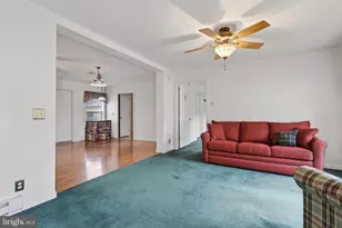 860 Trestle Ct, Pine Grove, PA 17963 - Photo 8