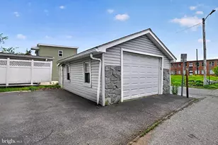 10 Laurel St, Pine Grove, PA 17963 - Photo 2