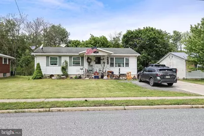 223 E Bacon Street, Pottsville, PA 17901 - Photo 4