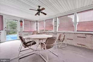 2001 Chestnut St, Pottsville, PA 17901 - Photo 26