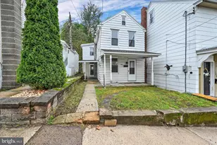 202 S Margaretta St, Schuylkill Haven, PA 17972 - Photo 2