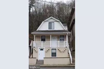 587 Peacock Street #LOWER FLOOR, Pottsville, PA 17901 - Photo 4