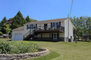 1414 Stag Dr, Auburn, PA 17922 - Photo 2
