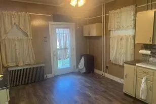 203 S Delaware Ave, Minersville, PA 17954 - Photo 6