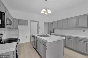 114 E Main St, Tremont, PA 17981 - Photo 14