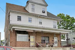 33 Avenue A, Schuylkill Haven, PA 17972 - Photo 2