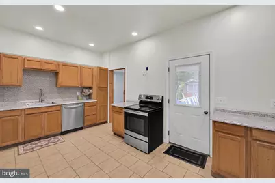 210 N Warren Street, Orwigsburg, PA 17961 - Photo 12