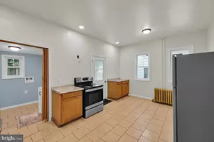 210 N Warren St, Orwigsburg, PA 17961 - Photo 10