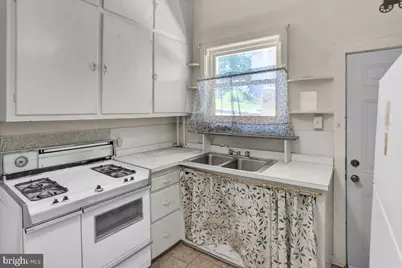 607 W Norwegian Street, Pottsville, PA 17901 - Photo 4