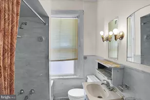 607 W Norwegian St, Pottsville, PA 17901 - Photo 6