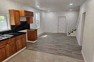 689 Barnesville Dr, Barnesville, PA 18214 - Photo 2