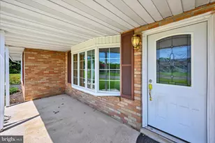 33 3rd Ave, Pottsville, PA 17901 - Photo 6