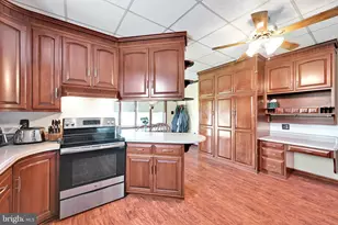305 Gap St, Valley View, PA 17983 - Photo 10