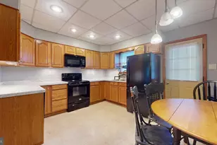 208 Indiana Ave, Shenandoah, PA 17976 - Photo 6
