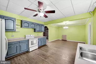 1019 W Main St, Valley View, PA 17983 - Photo 18