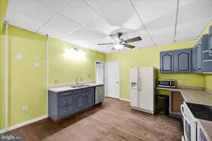 1019 W Main St, Valley View, PA 17983 - Photo 16