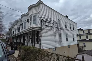 720 Mine St, Pottsville, PA 17901 - Photo 2