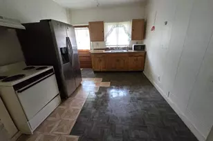 726 Mine St, Pottsville, PA 17901 - Photo 2